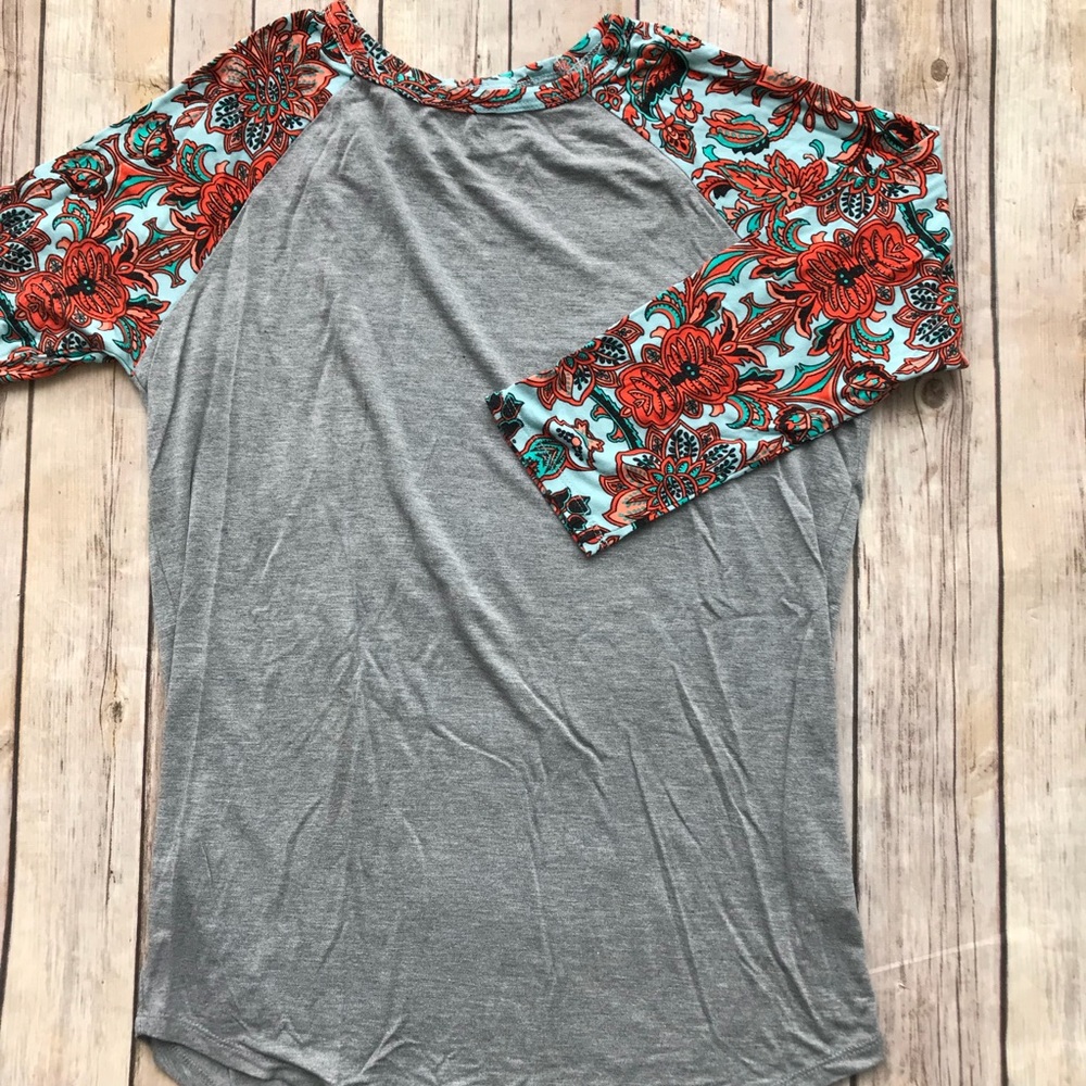 LULAROE Randy tee